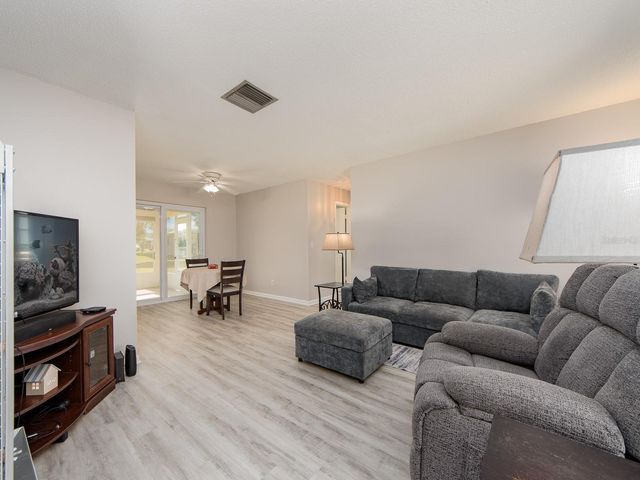 8657 143RD STREET, Seminole, FL 33776