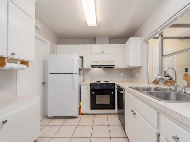 8657 143RD STREET, Seminole, FL 33776