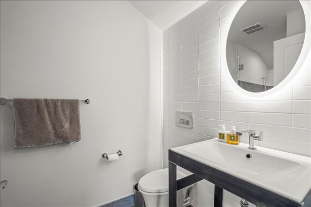 16760 Magneson Loop, Los Gatos, CA 95032