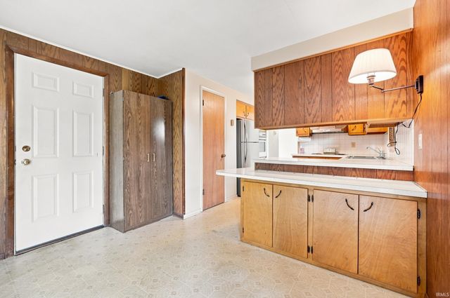 7022 Omaha Court, Fort Wayne, IN 46804