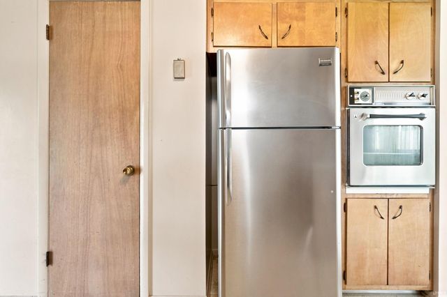 7022 Omaha Court, Fort Wayne, IN 46804