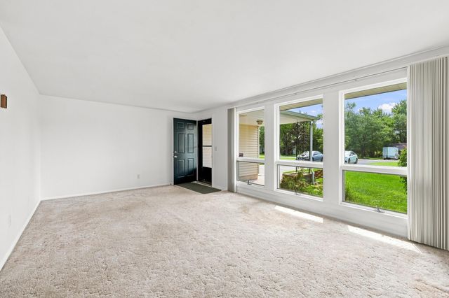 7022 Omaha Court, Fort Wayne, IN 46804
