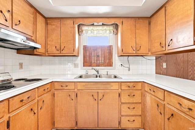 7022 Omaha Court, Fort Wayne, IN 46804
