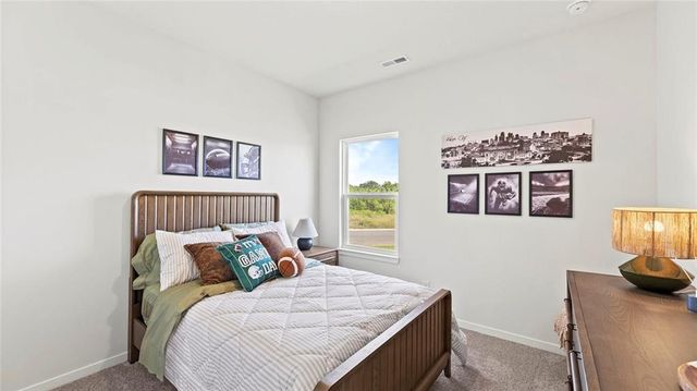 21534 Carrara Circle, Peculiar, MO 64078