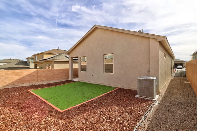 10713 Caresso SW, Albuquerque, NM 87121