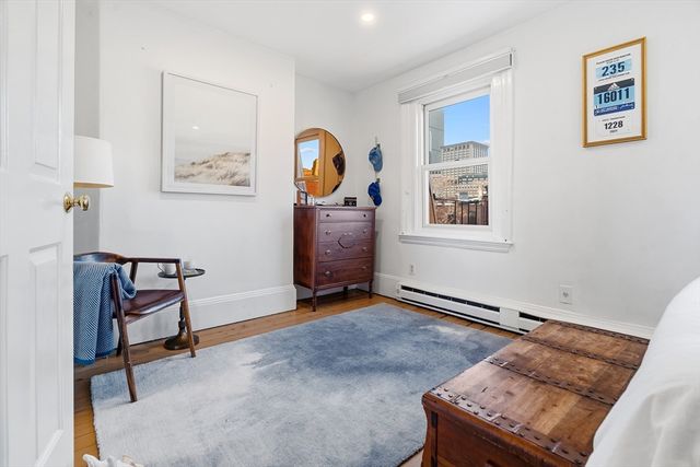 171 Warren Ave 5, Boston, MA 02116