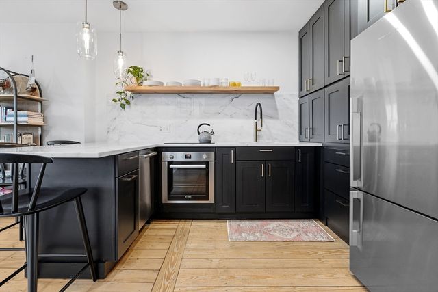 171 Warren Ave 5, Boston, MA 02116