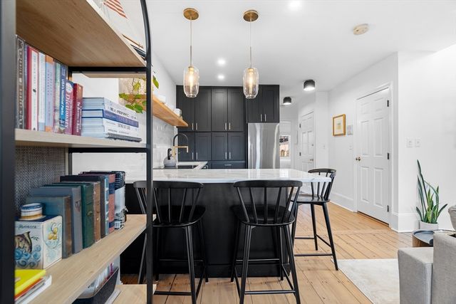 171 Warren Ave 5, Boston, MA 02116