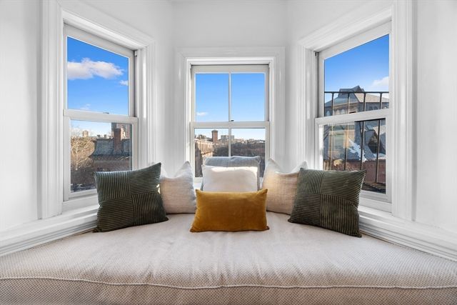 171 Warren Ave 5, Boston, MA 02116