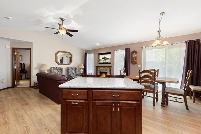 609 4th AVENUE N, Onalaska, WI 54650