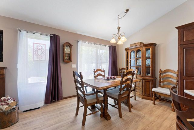 609 4th AVENUE N, Onalaska, WI 54650