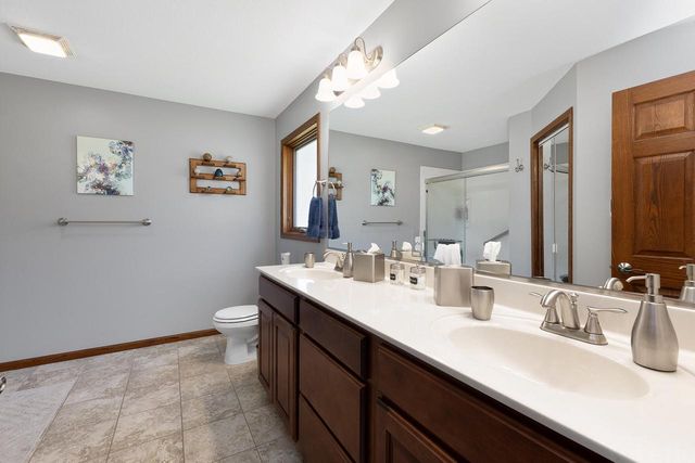 609 4th AVENUE N, Onalaska, WI 54650