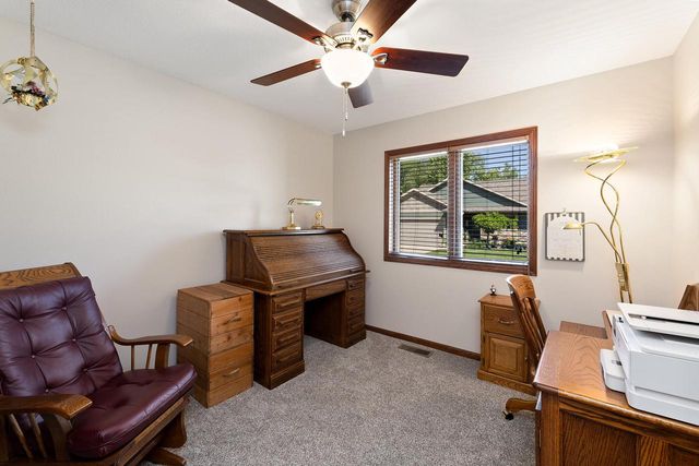 609 4th AVENUE N, Onalaska, WI 54650