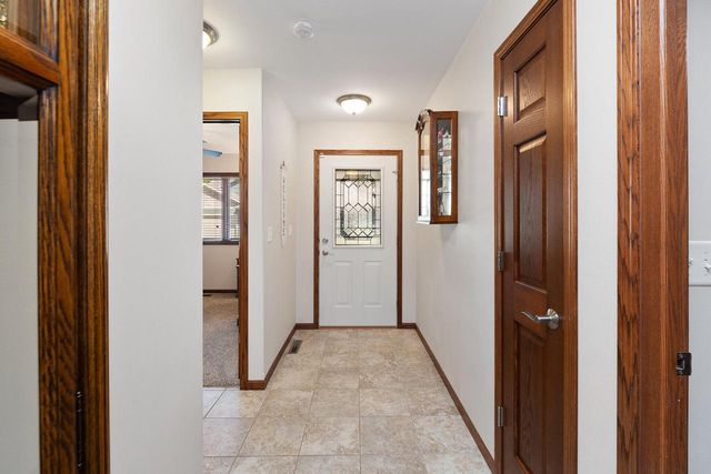 609 4th AVENUE N, Onalaska, WI 54650