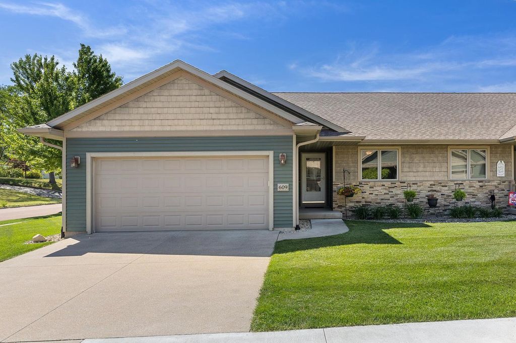 609 4th AVENUE N, Onalaska, WI 54650