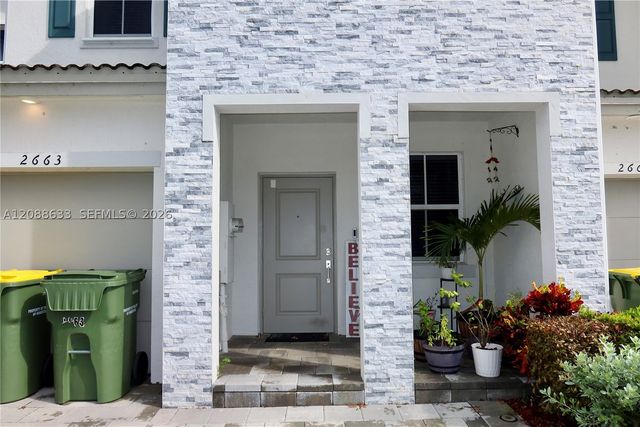 2663 SE 10th St, Homestead, FL 33035