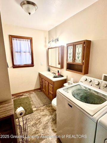 2402 N Stine Road, Charlotte, MI 48813