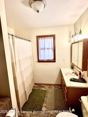 2402 N Stine Road, Charlotte, MI 48813