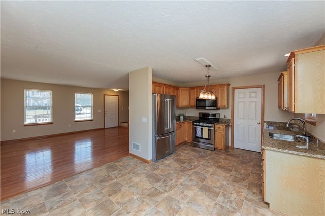 819 Savannah Trail, Medina, OH 44256