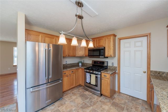 819 Savannah Trail, Medina, OH 44256