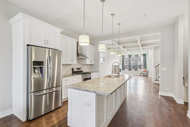 3516 W Hirsch Street, Chicago, IL 60651