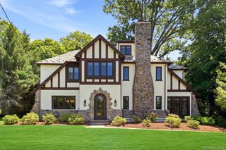 6 Montrose Road, Scarsdale, NY 10583