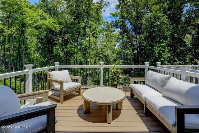 38 Smock Court, Manalapan, NJ 07726