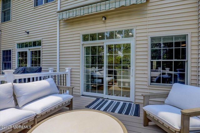 38 Smock Court, Manalapan, NJ 07726