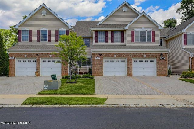 38 Smock Court, Manalapan, NJ 07726