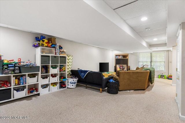 38 Smock Court, Manalapan, NJ 07726