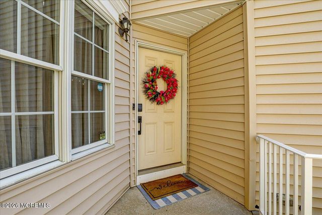 38 Smock Court, Manalapan, NJ 07726
