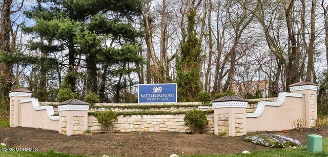 38 Smock Court, Manalapan, NJ 07726