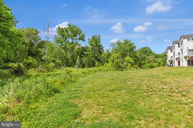 10 INDEPENDENCE CT, Perkasie, PA 18944