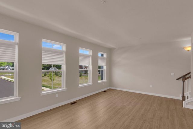 10 INDEPENDENCE CT, Perkasie, PA 18944