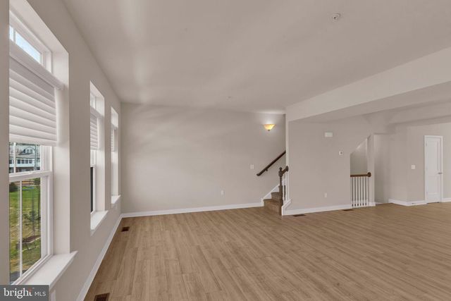 10 INDEPENDENCE CT, Perkasie, PA 18944