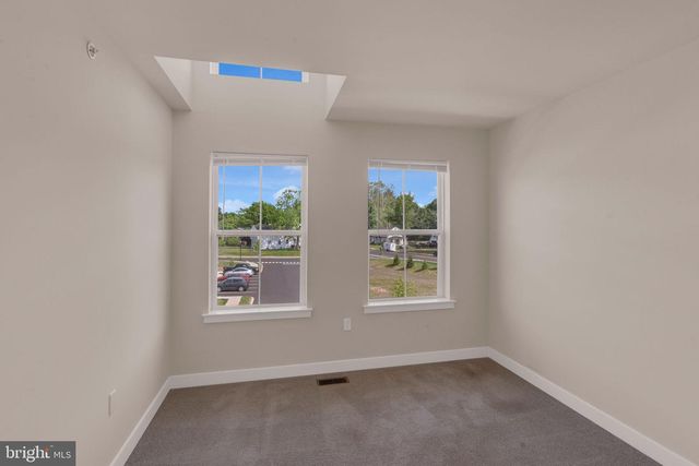 10 INDEPENDENCE CT, Perkasie, PA 18944