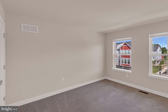 10 INDEPENDENCE CT, Perkasie, PA 18944