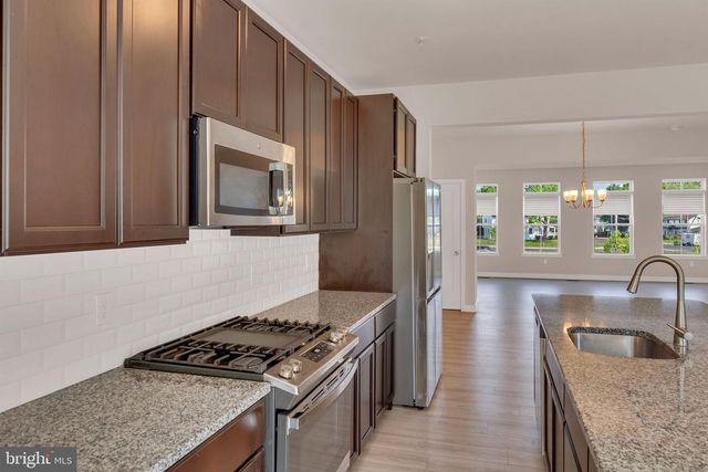 10 INDEPENDENCE CT, Perkasie, PA 18944