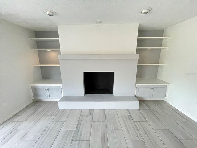 6405 WHITE SANDS TERRACE, Sarasota, FL 34231