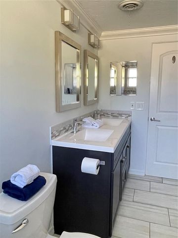 6405 WHITE SANDS TERRACE, Sarasota, FL 34231