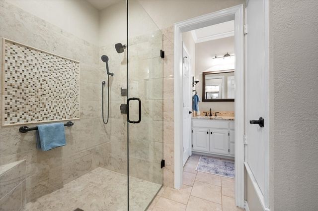 6 Inverness Court, Mansfield, TX 76063
