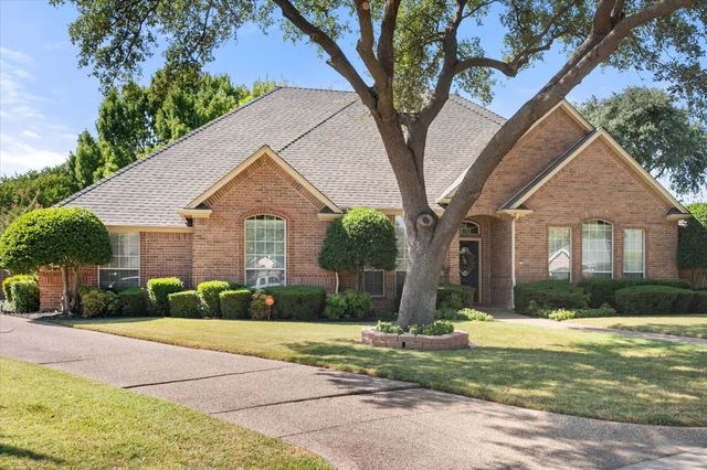 6 Inverness Court, Mansfield, TX 76063
