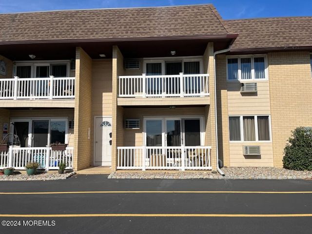 1187 Ocean Avenue 12, Sea Bright, NJ 07760