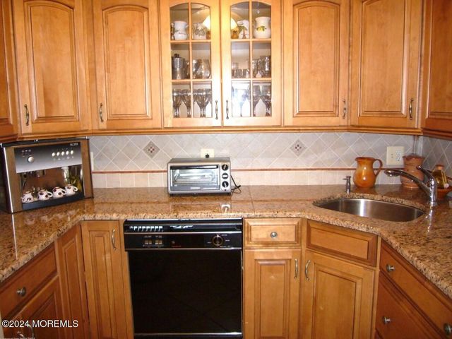 1187 Ocean Avenue 12, Sea Bright, NJ 07760