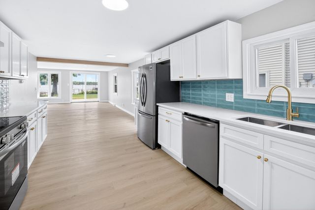 5188 Deep Point Drive, Portage, MI 49002