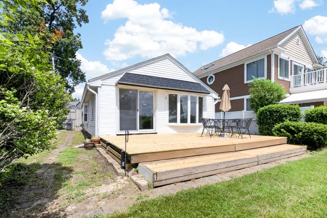 5188 Deep Point Drive, Portage, MI 49002
