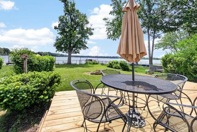 5188 Deep Point Drive, Portage, MI 49002