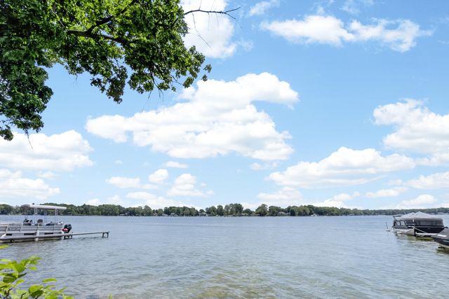 5188 Deep Point Drive, Portage, MI 49002