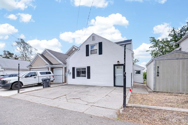 5188 Deep Point Drive, Portage, MI 49002