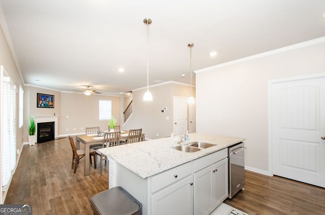 429 Valley View Circle, Dallas, GA 30132